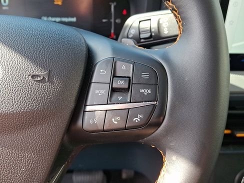 Used 2025 Ford Maverick Tremor AWD/4WD image 24