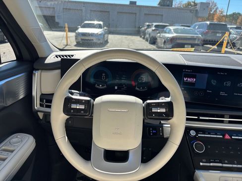 Used 2025 Hyundai Santa Fe SEL image 28