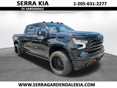 Used 2023 Chevrolet Silverado 1500 High Country w/ Technology Package AWD/4WD image 1