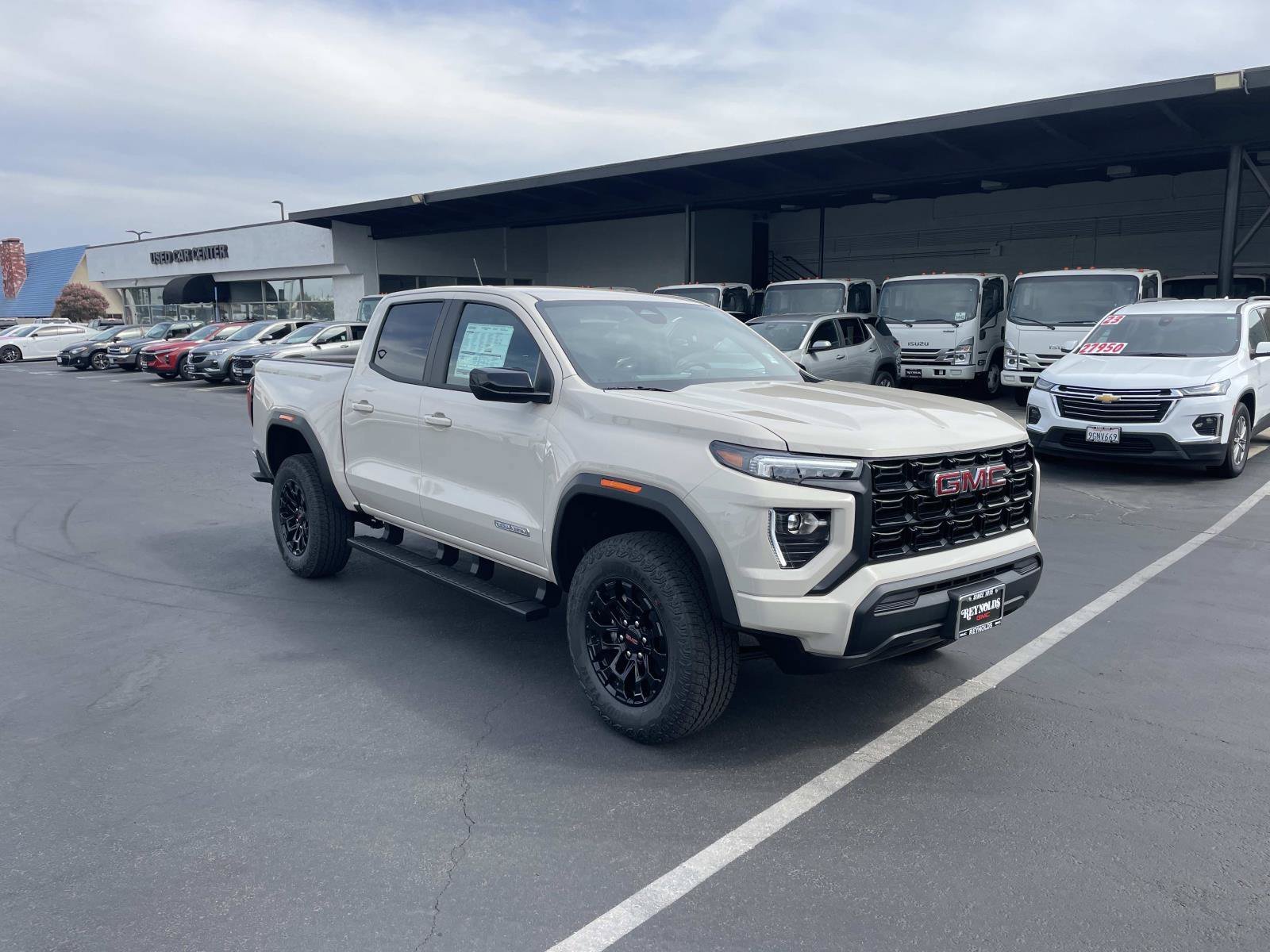 New 2026 GMC Canyon Elevation RWD image 3