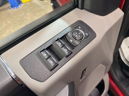 Used 2019 Ford F150 XLT w/ Equipment Group 302A Luxury image 12