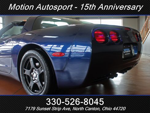 Used 1999 Chevrolet Corvette Coupe w/ Memory Pkg image 9