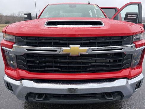 Used 2025 Chevrolet Silverado 2500 LT w/ Convenience Package AWD/4WD image 32