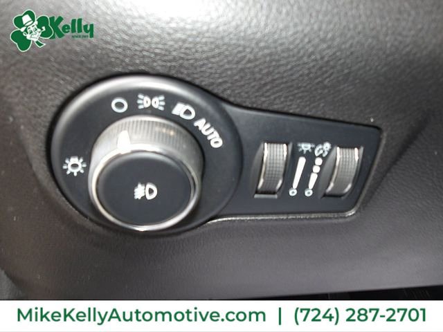 Used 2022 Jeep Compass Latitude AWD/4WD image 16