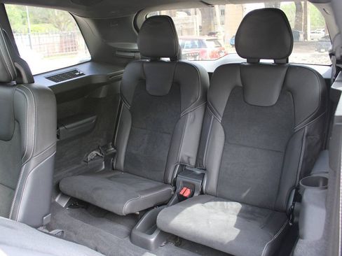 Used 2016 Volvo XC90 T6 R-Design w/ Vision Package AWD/4WD image 38