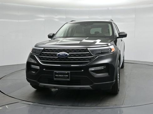 Used 2024 Ford Explorer XLT w/ Equipment Group 202A image 55