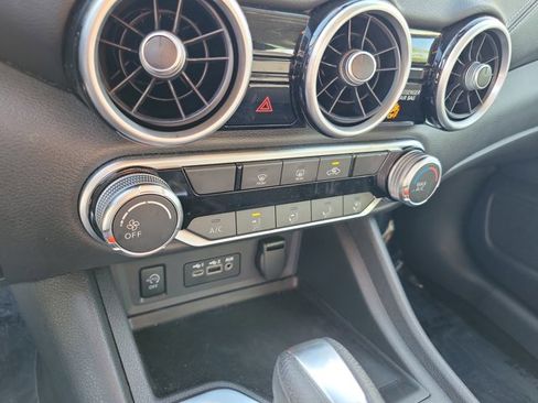 Used 2025 Nissan Sentra SV FWD image 27