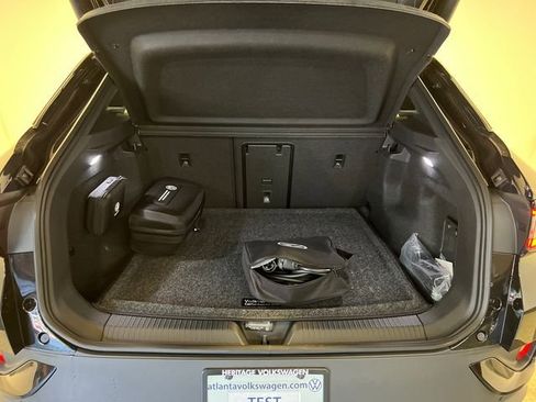 New 2025 Volkswagen ID.4 Pro S Plus image 5