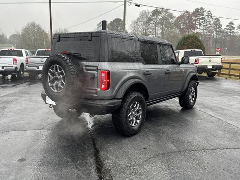 New 2025 Ford Bronco Badlands image 5