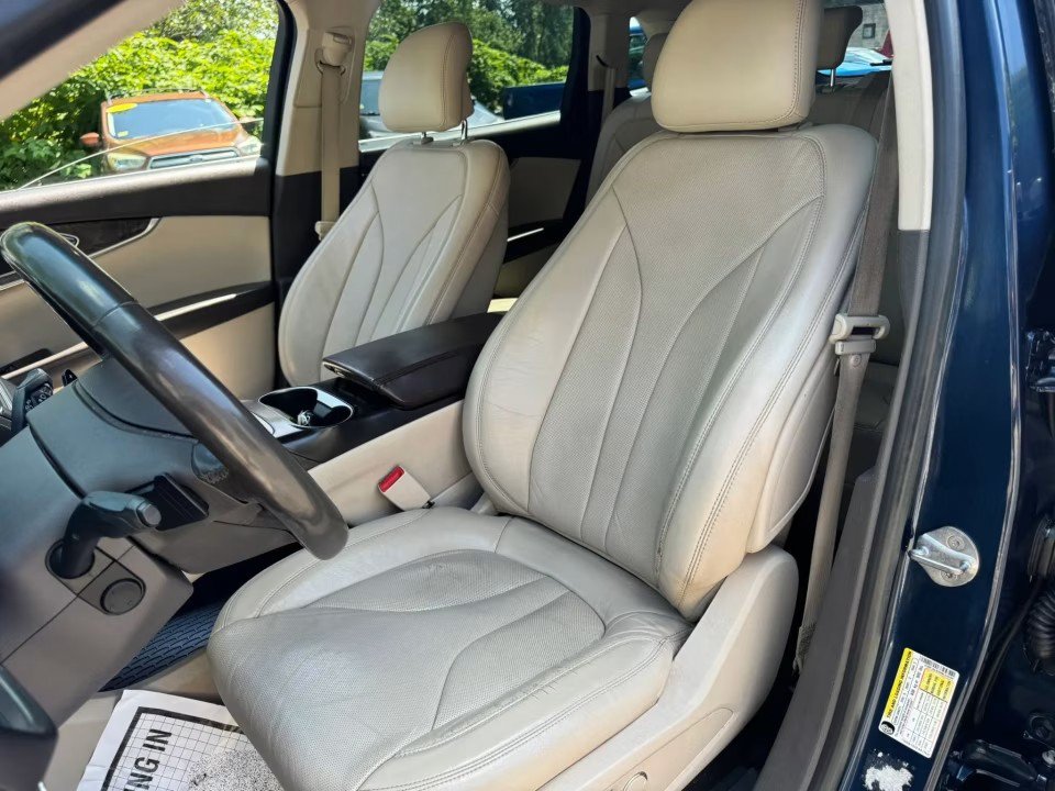 Used 2017 Lincoln MKX Reserve w/ Driver Assistance Package AWD/4WD image 15