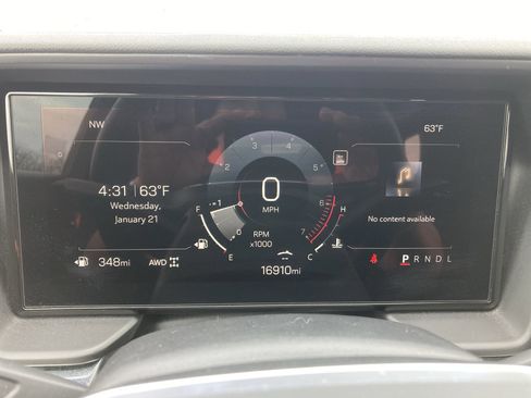 Used 2025 GMC Terrain Elevation image 10