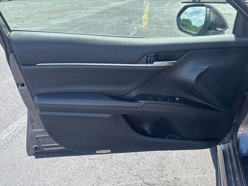 Used 2024 Toyota Camry XSE FWD image 6