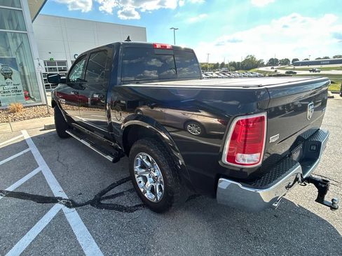 Used 2017 RAM 1500 Laramie w/ Convenience Group AWD/4WD image 3