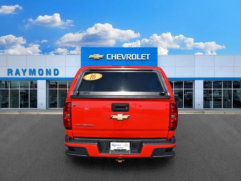 Used 2016 Chevrolet Colorado Z71 AWD/4WD image 4