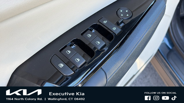 Certified 2023 Kia Sportage EX AWD/4WD image 9