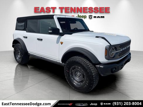 Used 2025 Ford Bronco Badlands AWD/4WD image 1