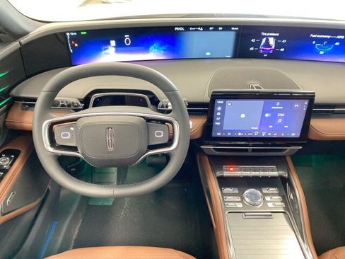 New 2026 Lincoln Nautilus Reserve AWD/4WD image 11