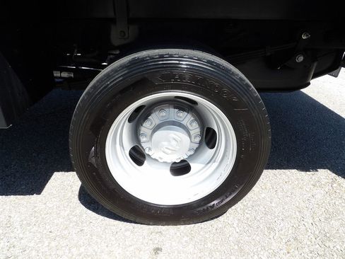 Used 2021 RAM 5500 Tradesman w/ Chrome Appearance Group image 58