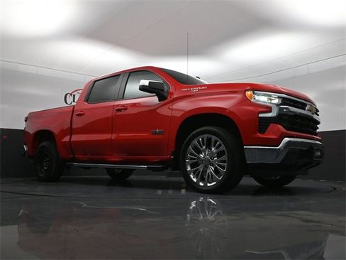 Used 2025 Chevrolet Silverado 1500 LT image 26