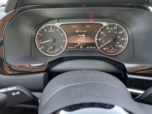 Used 2023 Nissan Pathfinder SL w/ SL Premium Package image 10