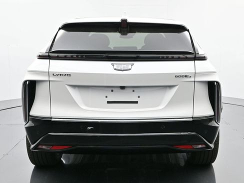 New 2025 Cadillac Lyriq Luxury image 4