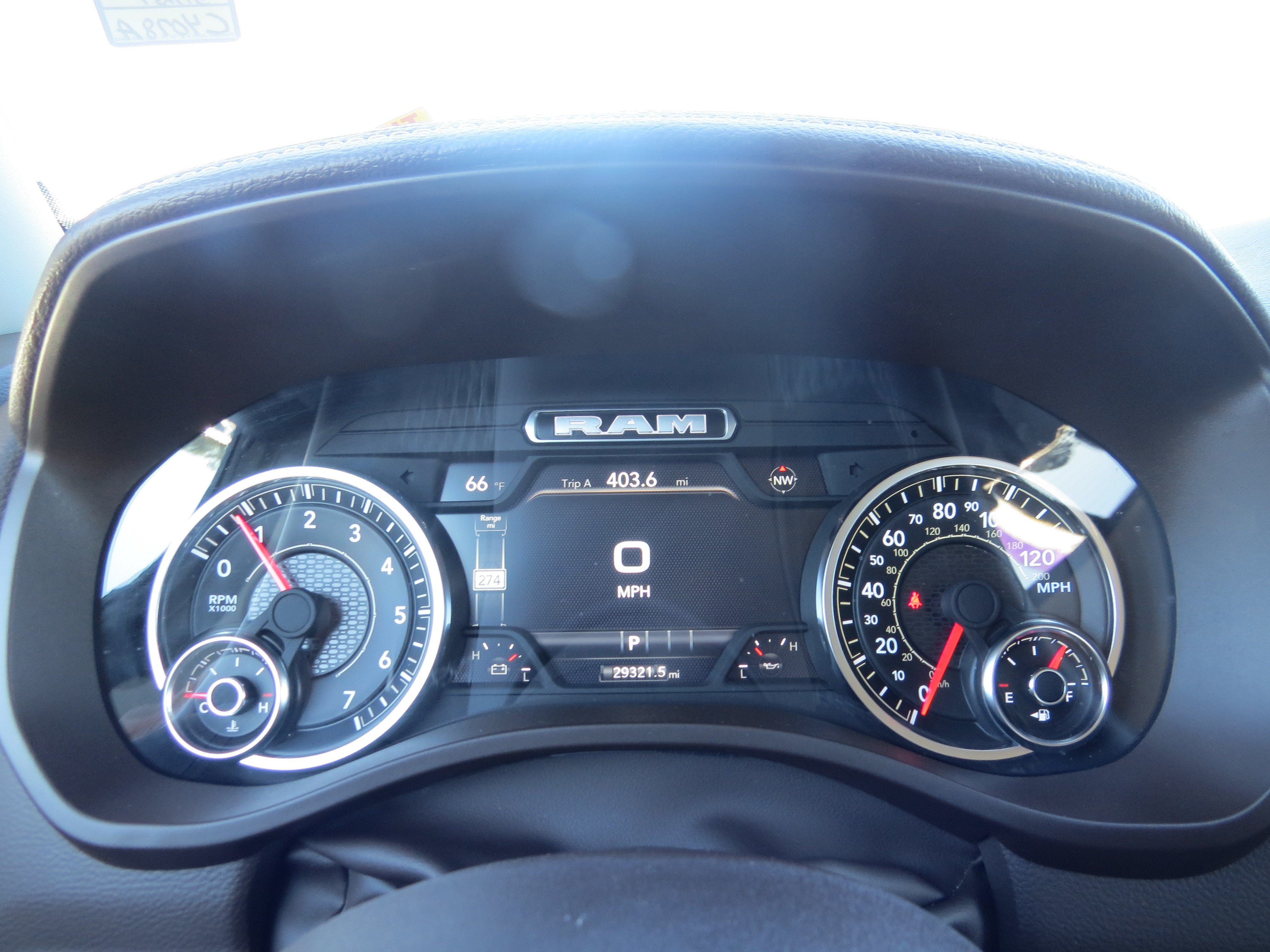 Used 2025 RAM 1500 Laramie AWD/4WD image 19