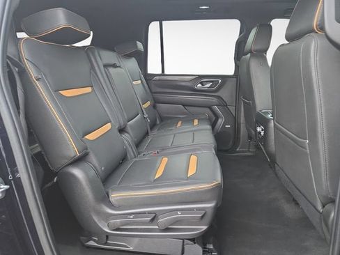 Used 2022 GMC Yukon XL AT4 w/ Technology Package AWD/4WD image 37