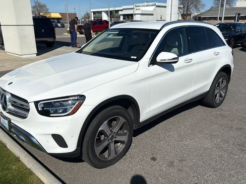 Used 2022 Mercedes-Benz GLC 300 4MATIC image 1