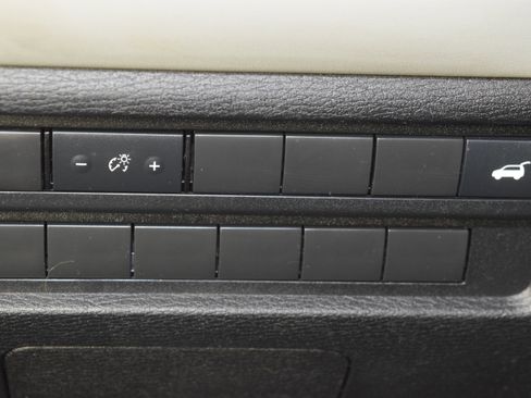 Used 2024 Mitsubishi Outlander SEL image 35