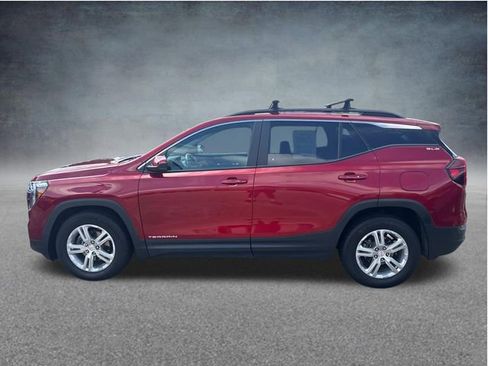 Used 2022 GMC Terrain SLE w/ Driver Convenience Package FWD image 6
