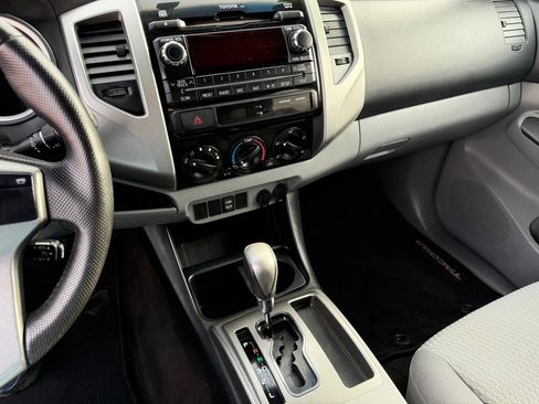 Used 2012 Toyota Tacoma PreRunner w/ SR5 Pkg image 14