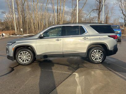 Used 2023 Chevrolet Traverse LT