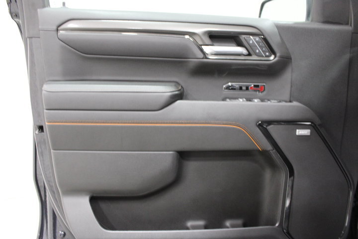 Used 2023 GMC Sierra 1500 AT4 w/ AT4 Preferred Package AWD/4WD image 18