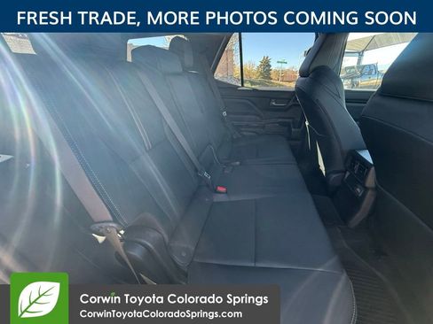 Used 2025 Toyota 4Runner Limited image 10