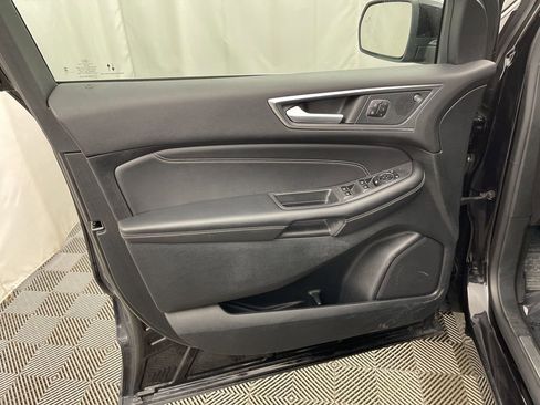 Used 2024 Ford Edge Titanium image 23