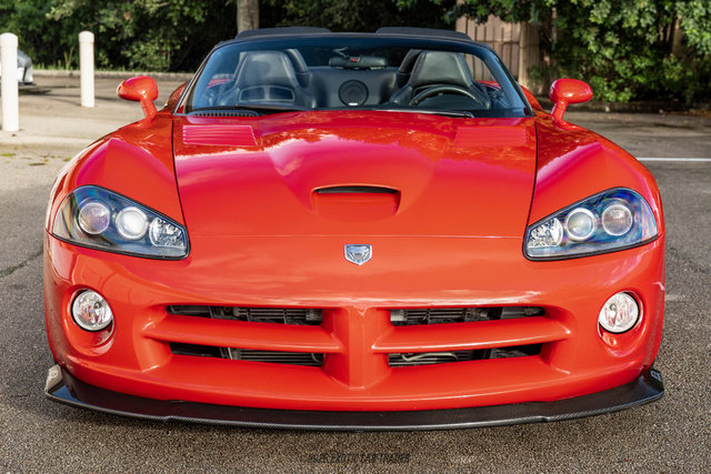 Used 2003 Dodge Viper SRT-10 RWD image 12