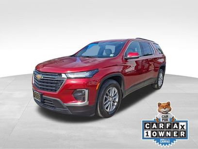Used 2023 Chevrolet Traverse LT