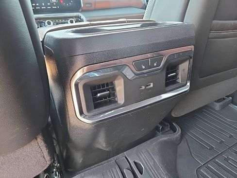 Used 2024 GMC Sierra 1500 Denali Ultimate AWD/4WD image 31
