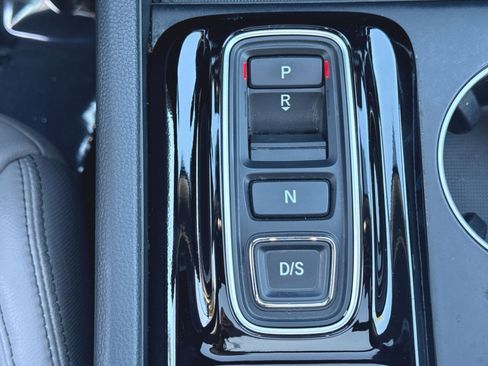 Used 2023 Honda Pilot Touring image 23
