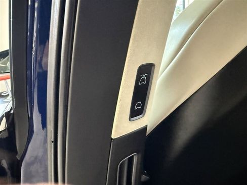 Used 2018 Tesla Model X 100D image 37