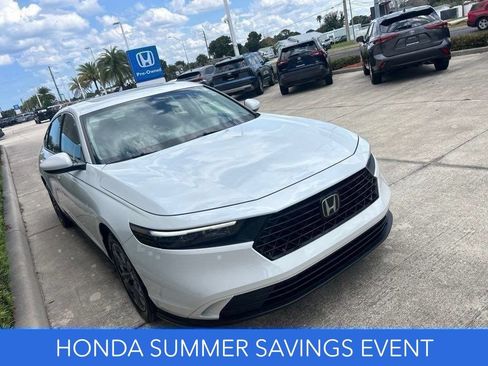Certified 2023 Honda Accord EX image 3