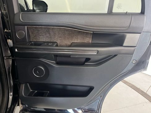 Used 2019 Ford Expedition Limited AWD/4WD image 30
