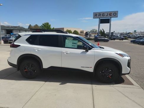 New 2026 Nissan Rogue SV AWD/4WD image 4