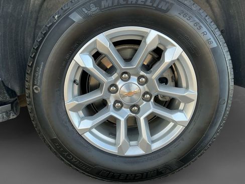 Used 2025 Chevrolet Tahoe LT image 14