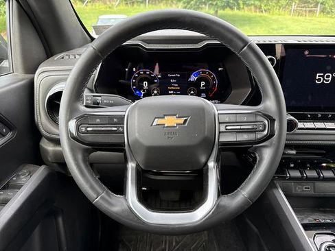 Used 2024 Chevrolet Colorado LT w/ LT Convenience Package II AWD/4WD image 20