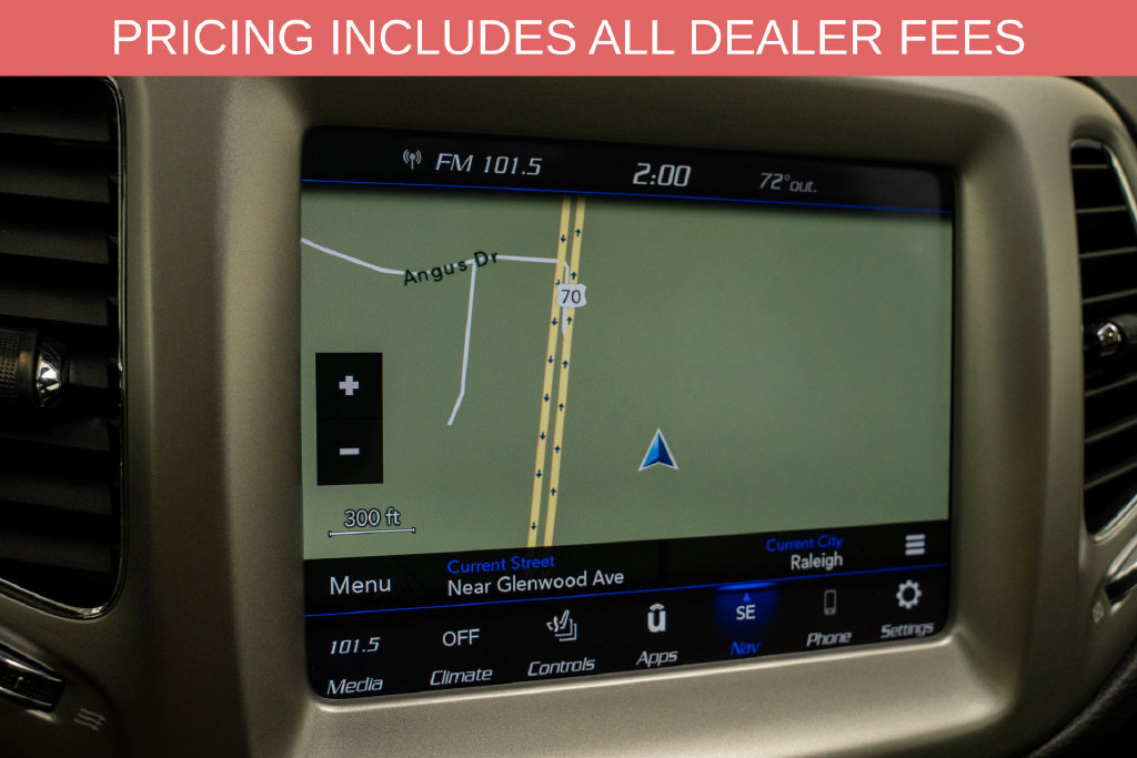 Used 2021 Jeep Compass Latitude w/ Sun and Sound Group AWD/4WD image 17