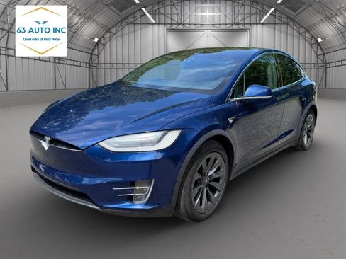 Used 2018 Tesla Model X 75D AWD/4WD image 2