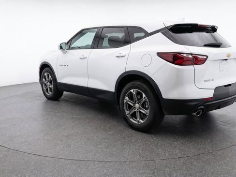 Used 2025 Chevrolet Blazer LT FWD image 6