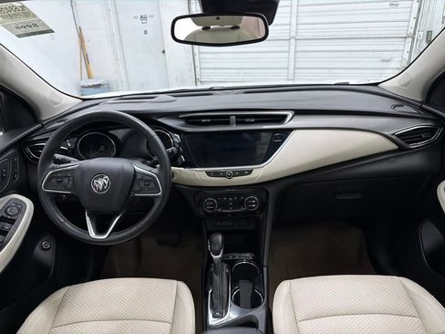 Used 2020 Buick Encore GX Essence w/ Experience Buick Package FWD image 27