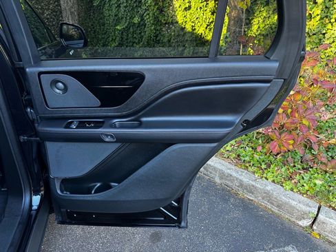 Used 2023 Lincoln Aviator Reserve w/ Jet Package image 22